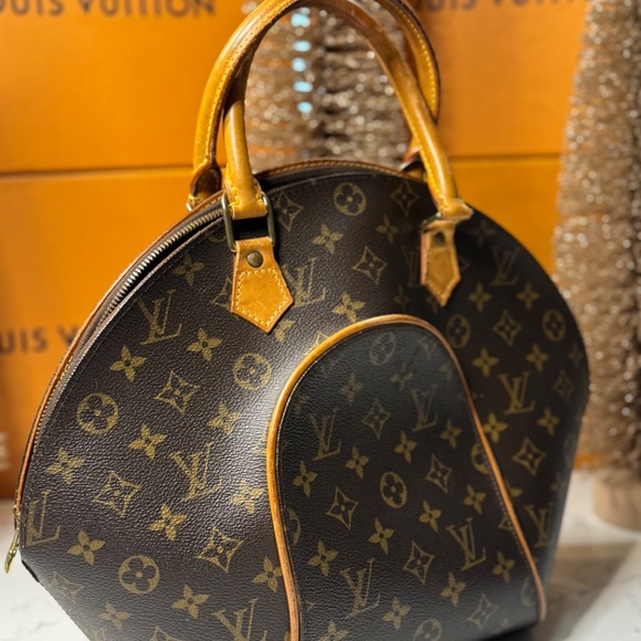 Louis Vuitton Monogram Ellipse MM Tote - Picture 8 of 10